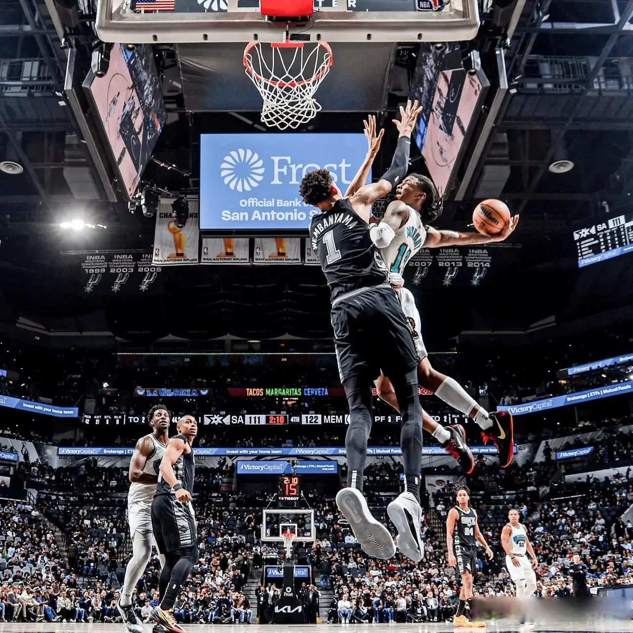 九游在线登录- 曼联vs曼城集锦 